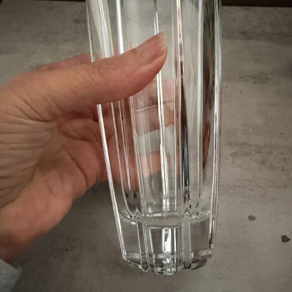 Vera Wang Wedgwood With Love German Clear Lead Crystal Flower Vase 7.5" Tall - Picture 6 of 7